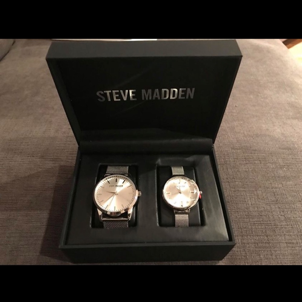 Steve Madden couples set